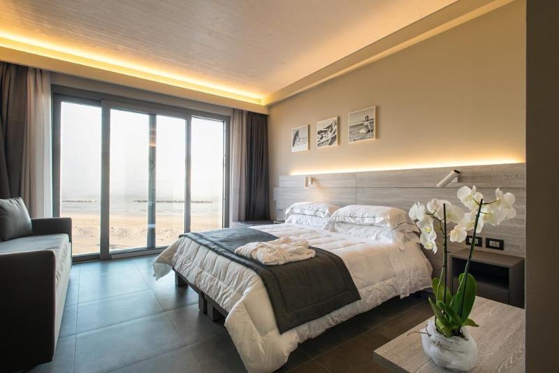 Anghel Aparthotel 3*