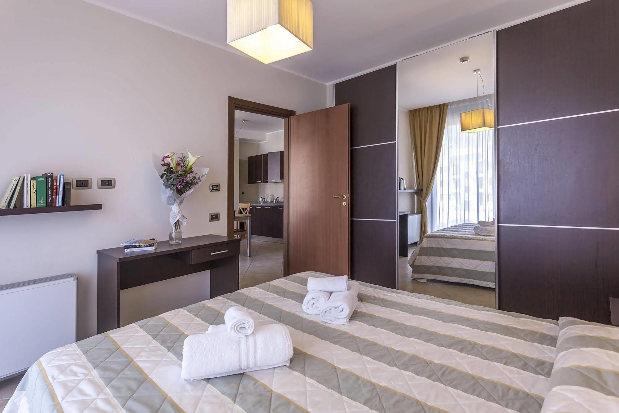 Aparthotel Anghel Siena