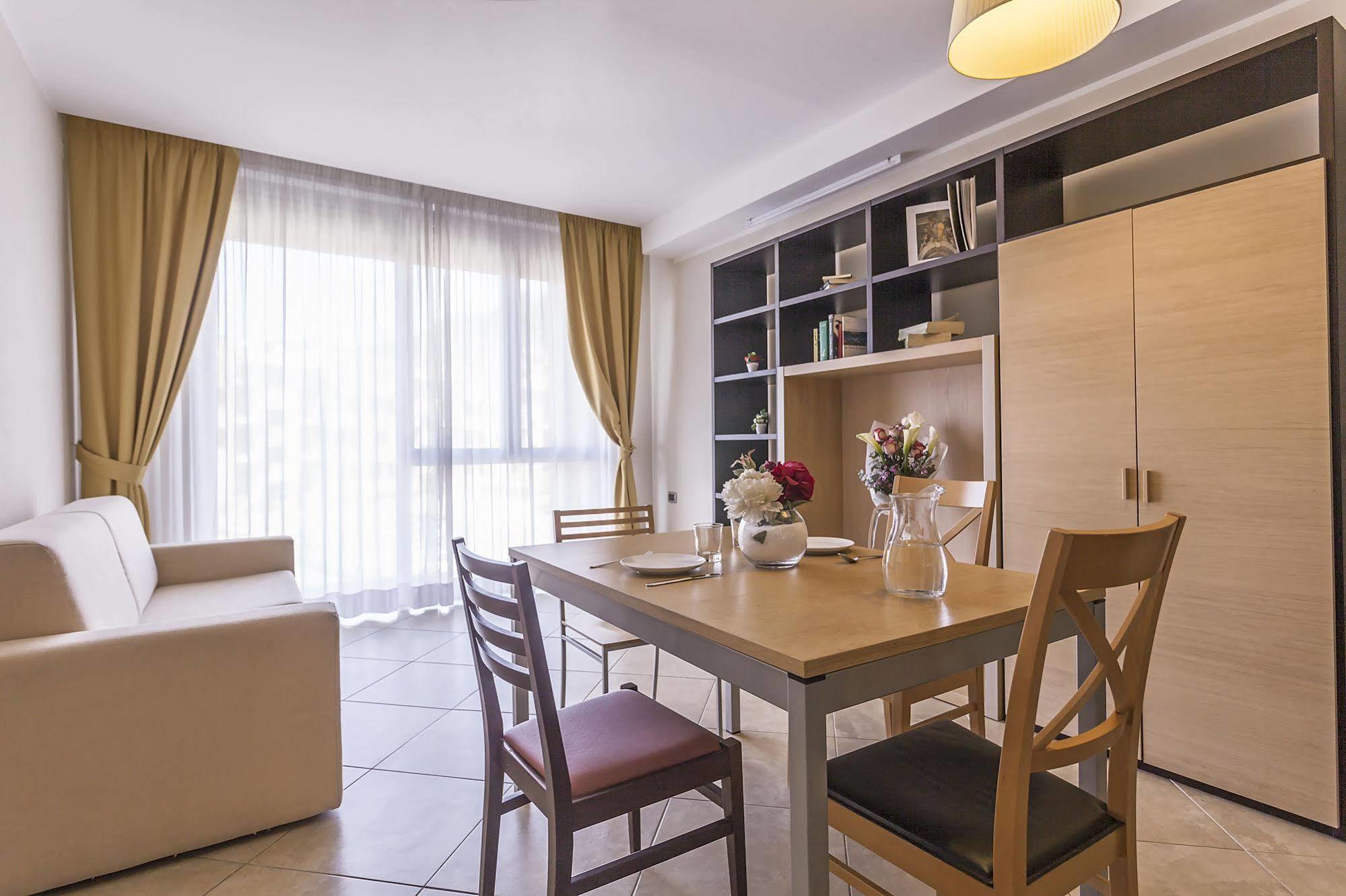 Aparthotel Anghel 3*